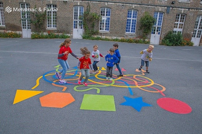 23. Laberinto formas y colores infantil